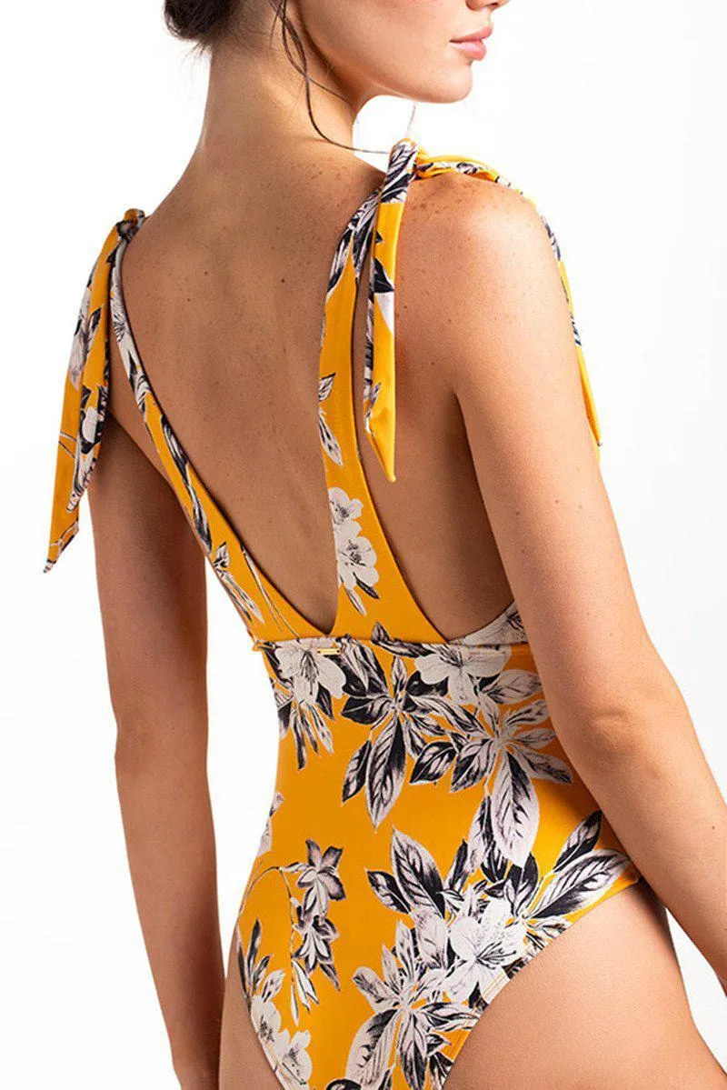 Elitsa One Piece
